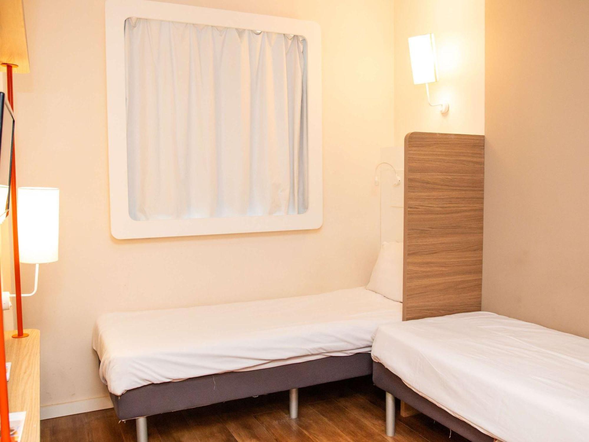 Ibis Budget Itaperuna Esterno foto