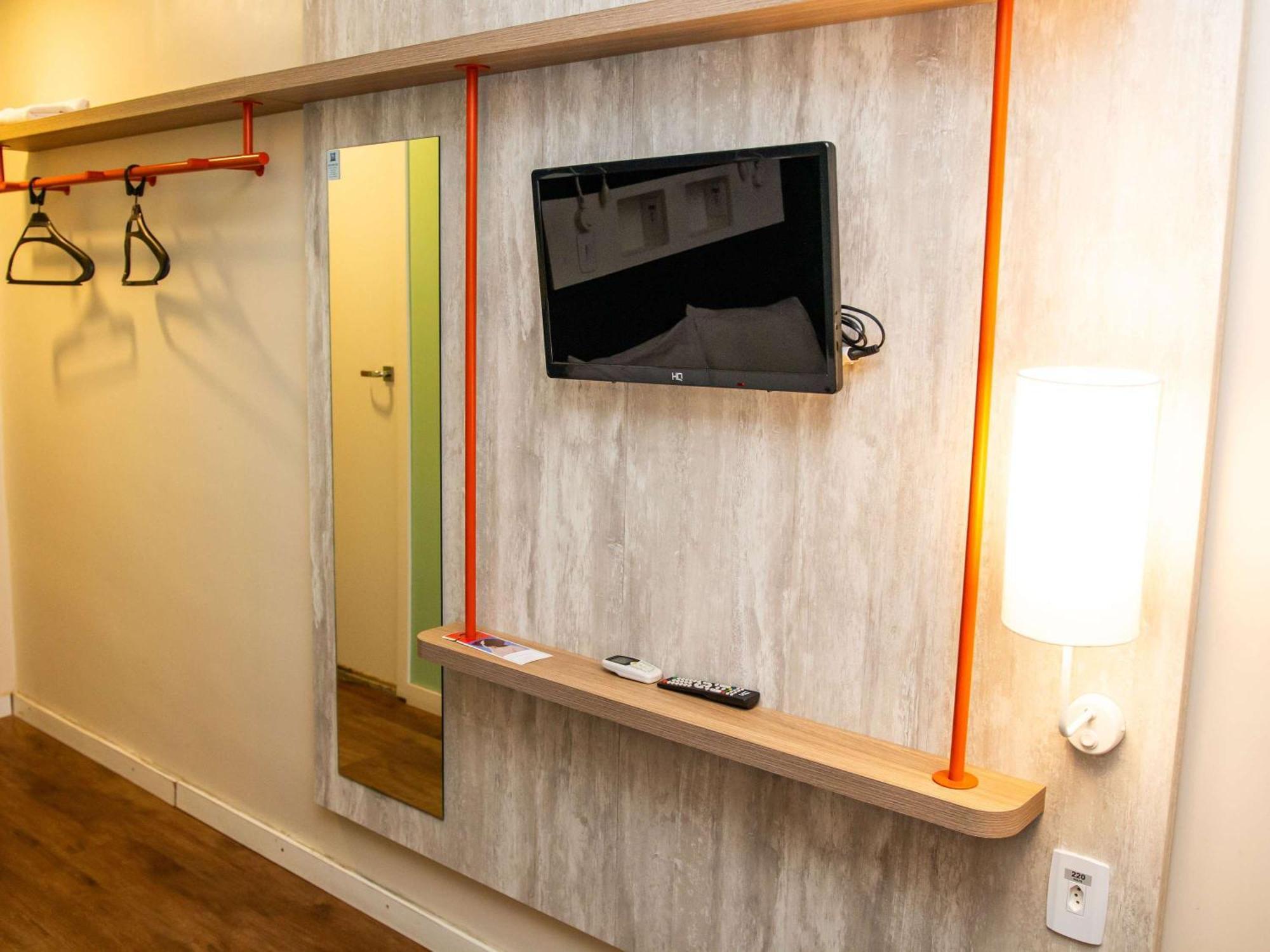 Ibis Budget Itaperuna Esterno foto